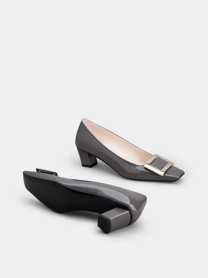 Roger Vivier Belle Vivier Pumps in patent leather New