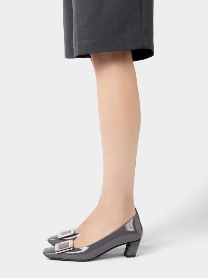 Roger Vivier Belle Vivier Pumps in patent leather New