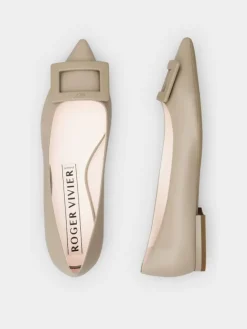 Roger Vivier Gommettine Ballerinas in leather Online
