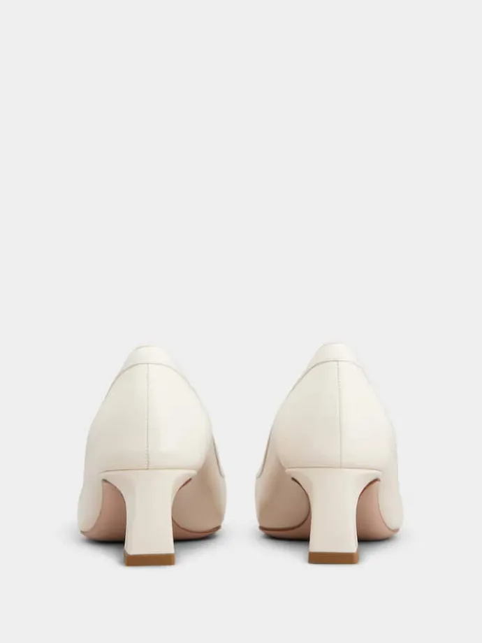 Roger Vivier Trompette Pumps in leather Fashion