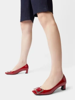 Roger Vivier Trompette Pumps in patent leather New
