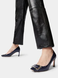 Roger Vivier Trompette Pumps in patent leather Hot