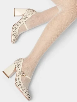 Roger Vivier Très Vivier Mary Jane Pumps in leather Fashion