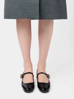 Roger Vivier Très Vivier Mary Janes in patent leather Fashion