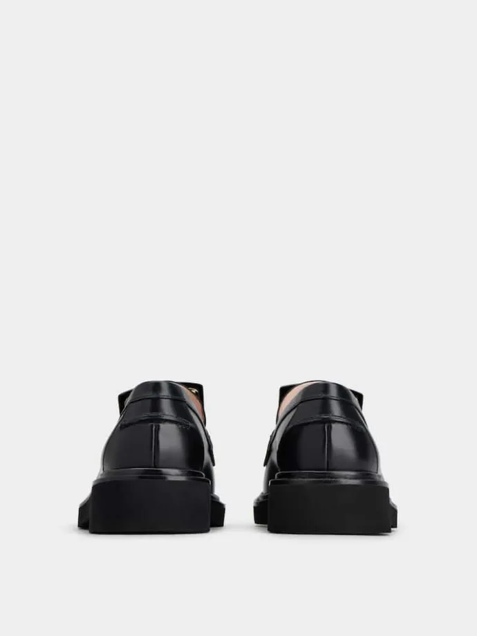 Roger Vivier Viv' Rangers Loafers in leather Outlet
