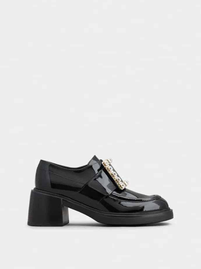 Roger Vivier Viv' Rangers Loafers in patent leather Sale